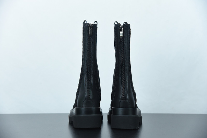 Bo*te*ga ve*ne*ta sneaker