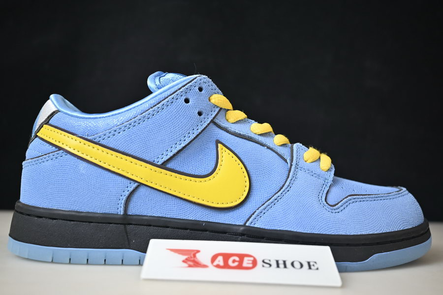 the powerpuff girls x nike sb dunk low “bubbles” fz8320-400