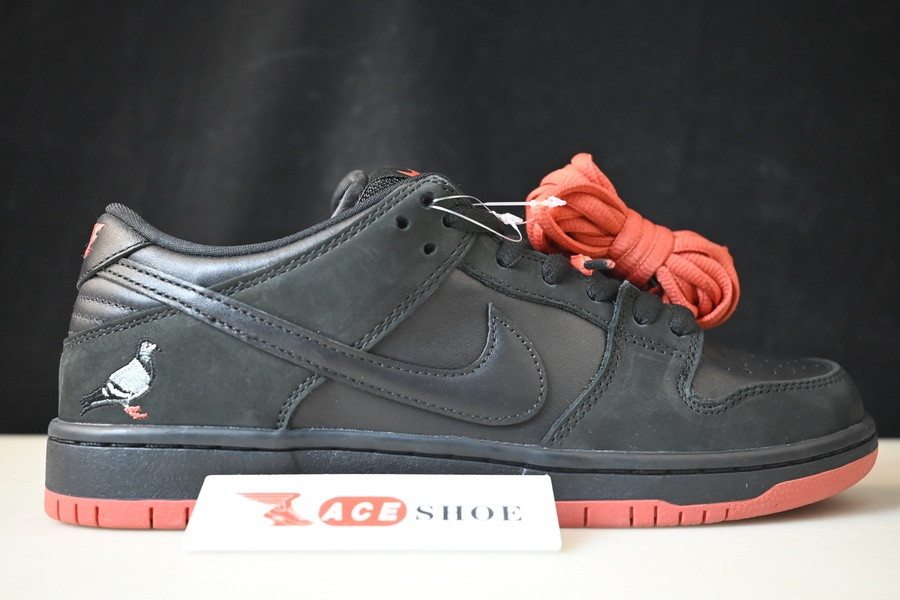 nike sb dunk low black pigeon 883232-008