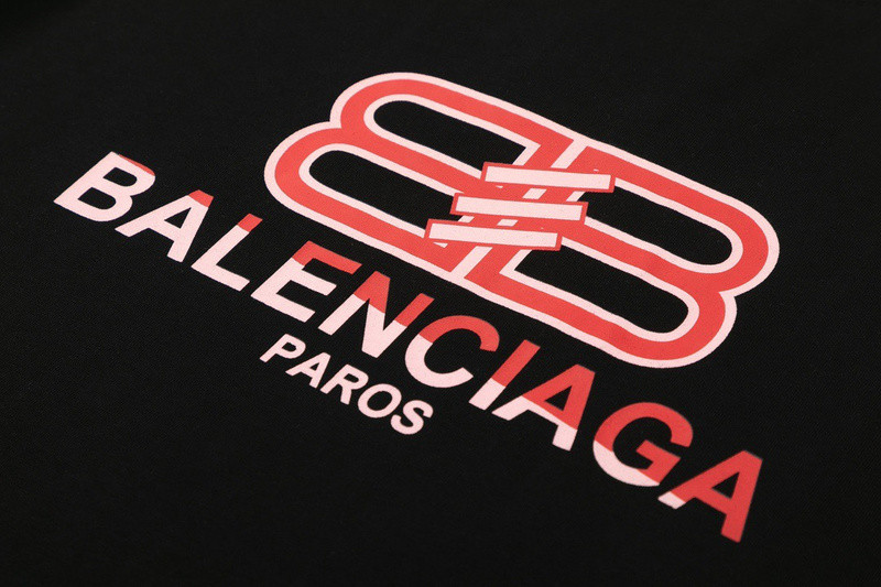 Ba*len*cia*ga clothes