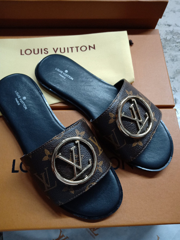 lvt sandals
