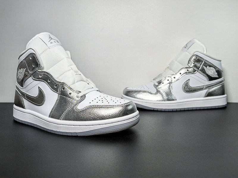 Air Jordan 1 Mid SE Metallic Silver FN5031-100