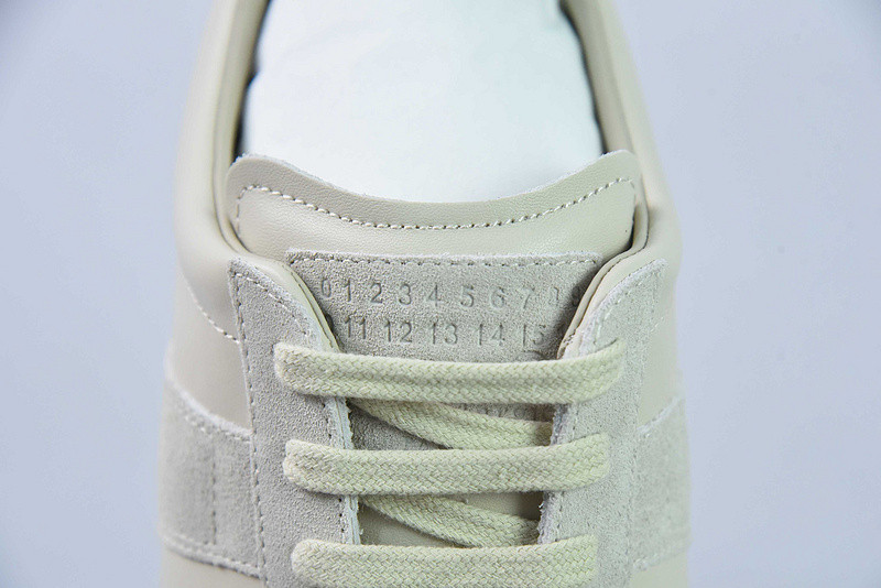 ma*s*n Ma*i*la sneaker